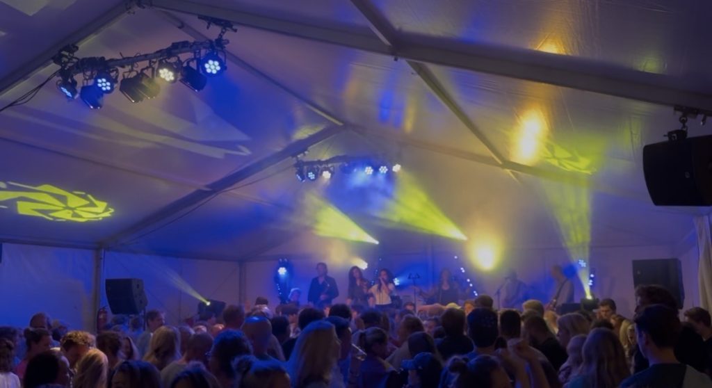 Swing op de Brink in Muiderberg